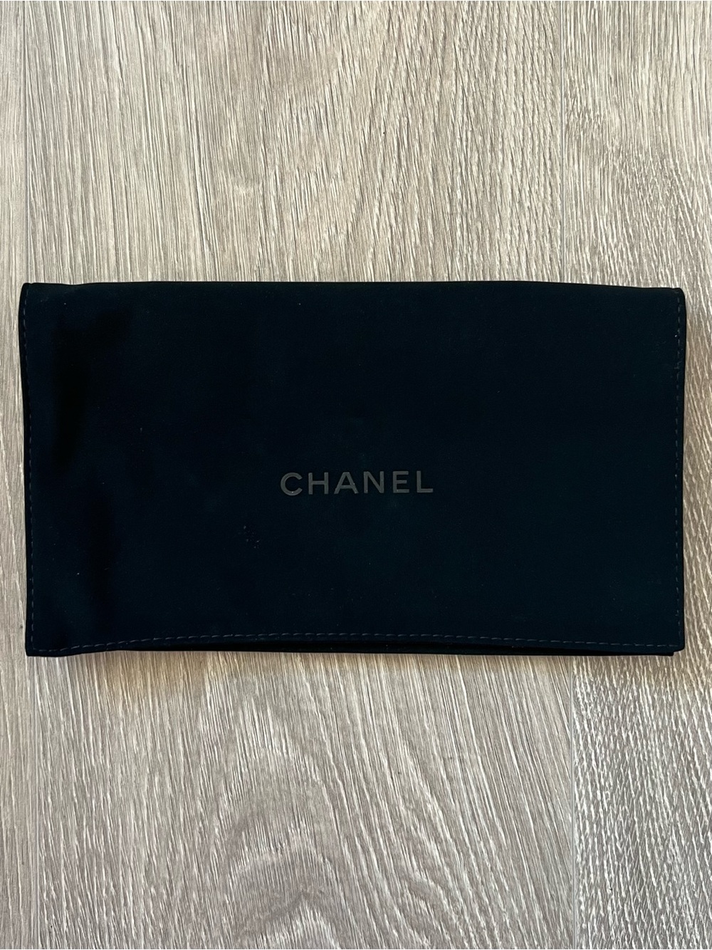 Chanel dust bag (C661)